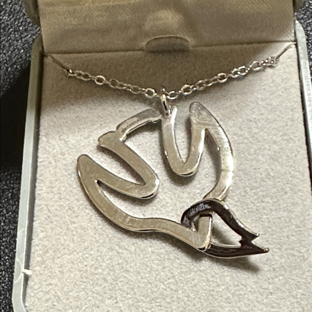 123.  Autom Silver Tone Dove In Flight Necklace NEW